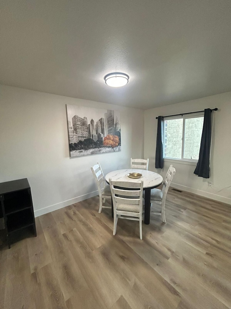 CB&M Downtown Suites