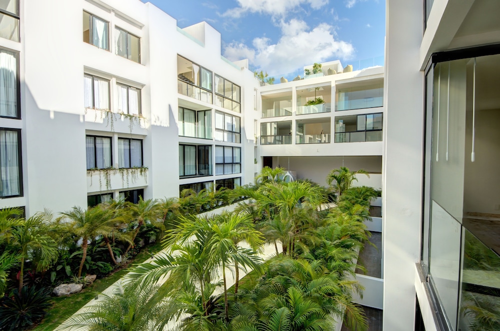 Anah Suites - Las Flores Properties