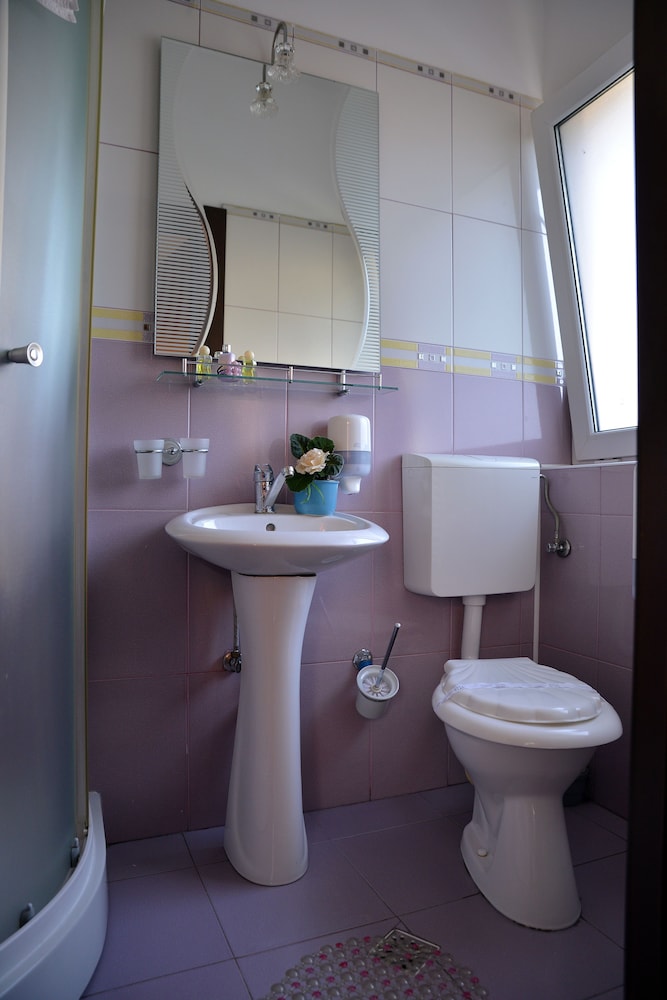 Photo 24