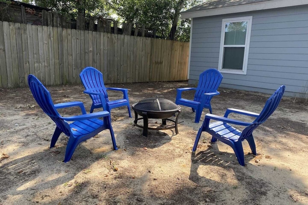 Ocean Oasis by Avantstay Block to Beach West Pcb, Pet-friendly