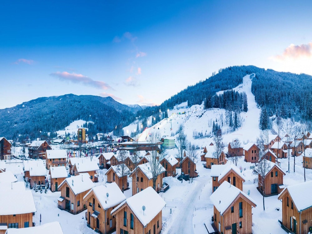 Lively Chalet Near Ski-slope