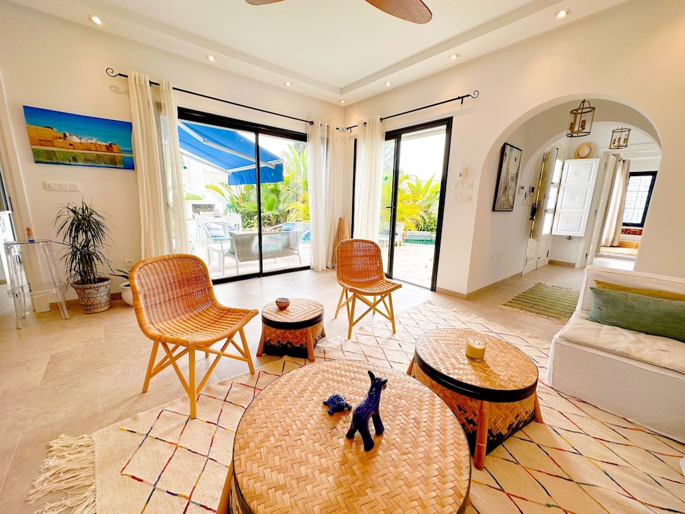 Villa Azur Piscine Bord de mer a Hammamet