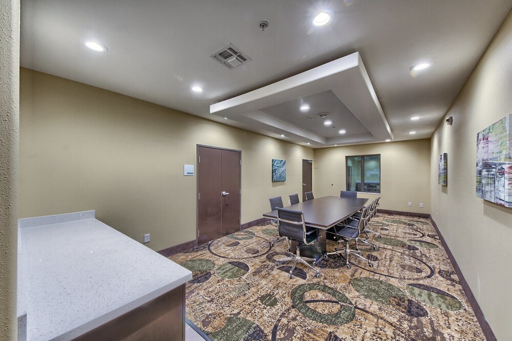 meeting & event spaces