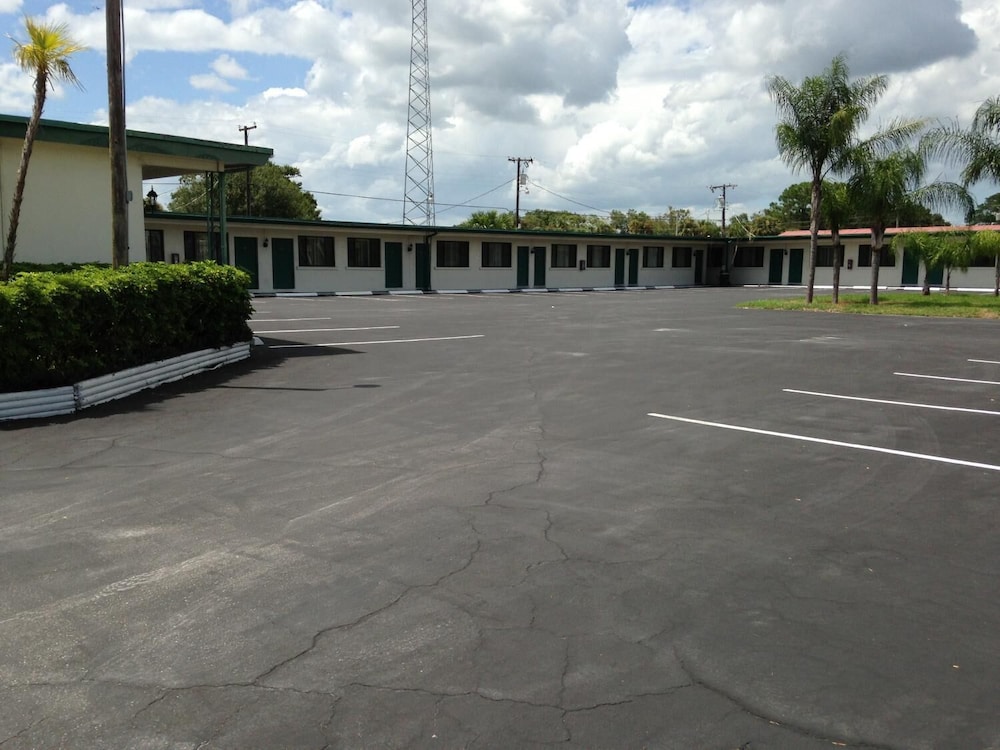 Economy Inn