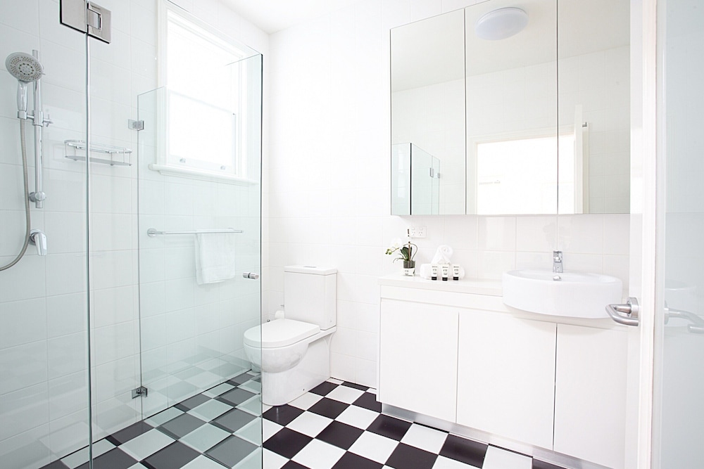 Funky Inner West Studio With Private Patio