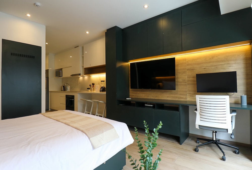 w Superb Loft w Balcony in Barranco