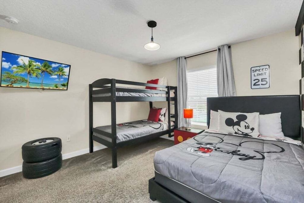 Retreat & Relax Screened In Pool Home Kid Rooms 4 Bedroom Townhouse