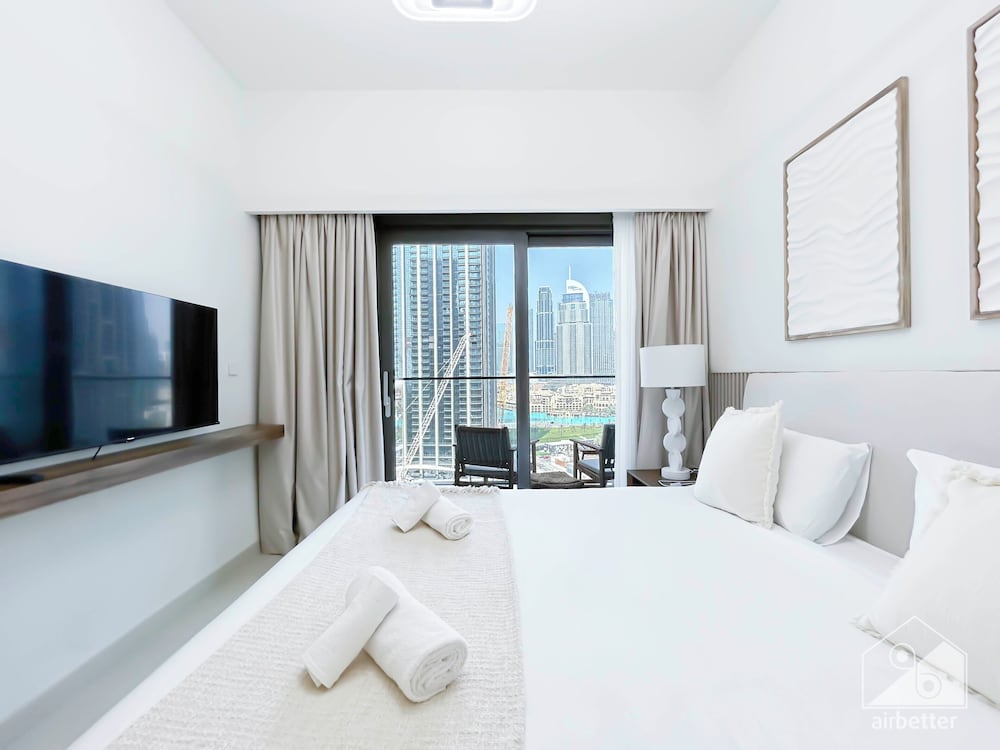 Exclusive Burj Crown 4b Balcony Burj Khalifa View