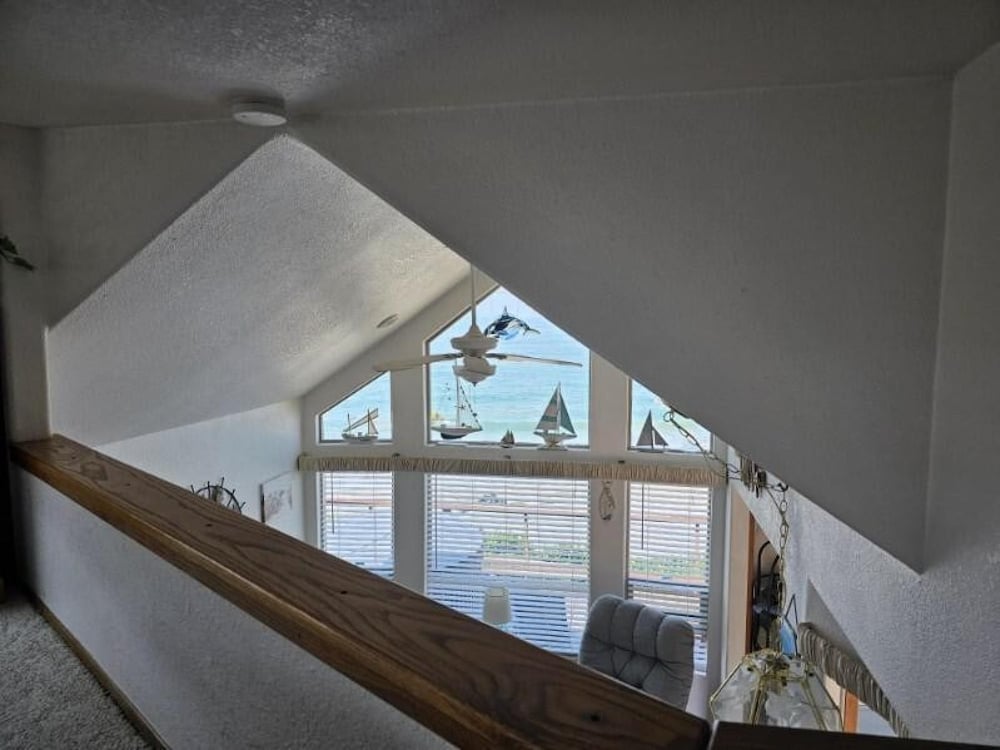 Oceanfront Cabin 9 With Jacuzzi Awesome Views