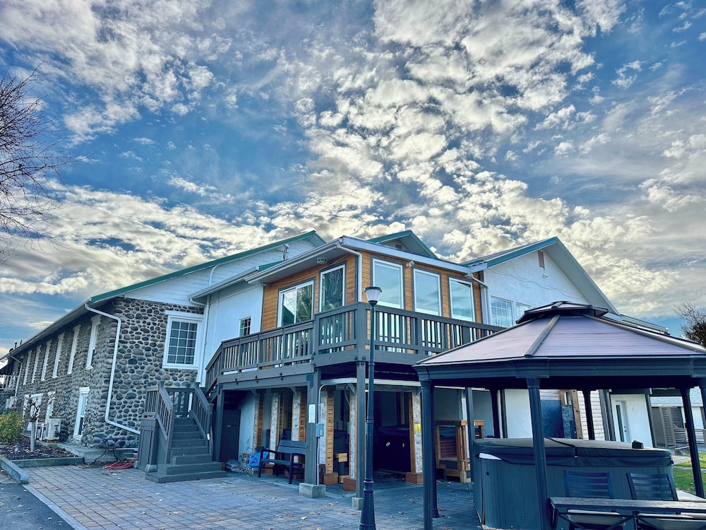 Soap Lake Natural Spa & Resort