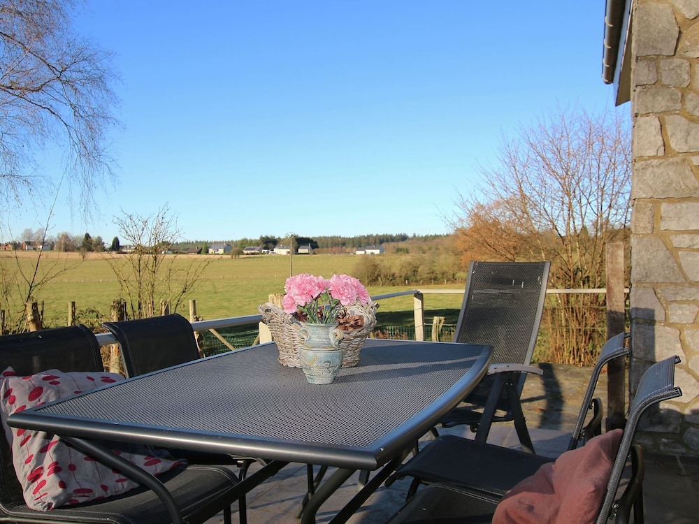 Charming Chalet in Transinne view 4