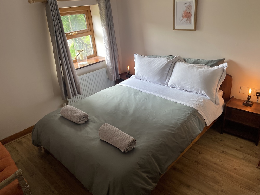 Little Cottage - A Peaceful 3Bd Retreat For 5
