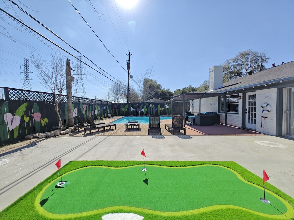 Sageview Cottage 4 BDR w/ Pool, Pet Friendly! - Image 2