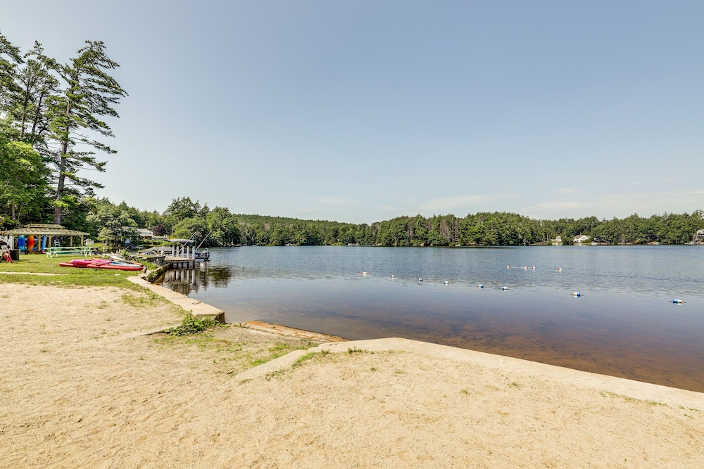 Lakefront Orange Vacation Rental - Pet Friendly!