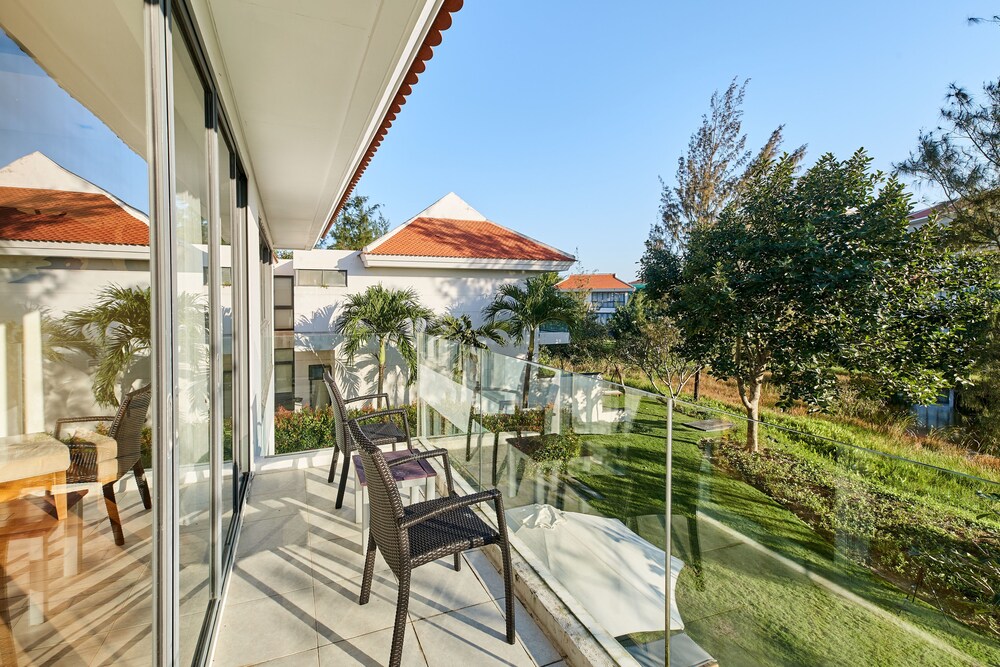 Vacation Homes Pool Villa