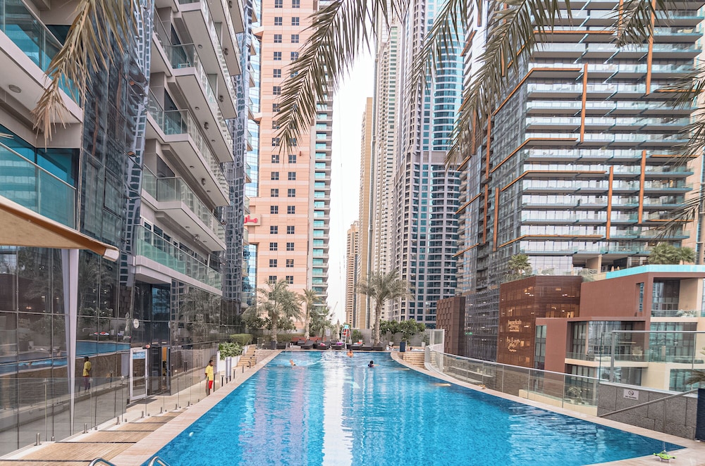 OSKENA Homes-Damac Heights Two Bedroom — recepcion & lobby