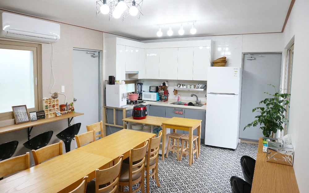 Jeju Pureunseom Guest House view 5