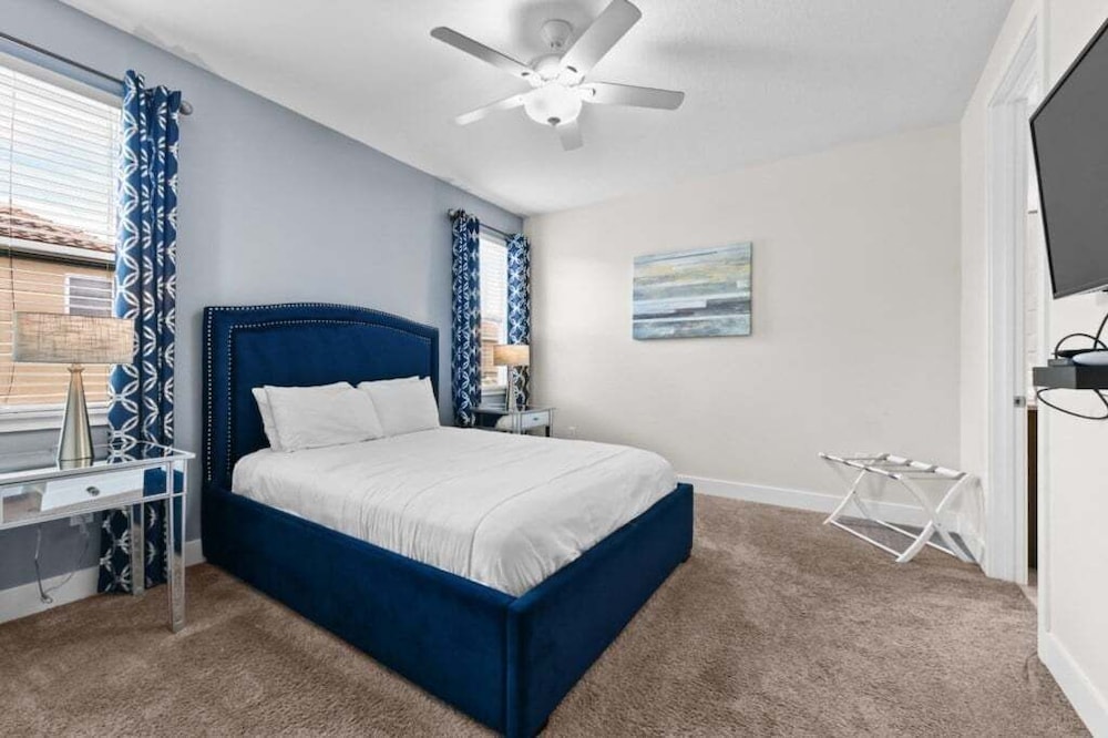 Elegant 8br Retreat W/ Private Pool, Spa & Family-friendly Comfort 8 Bedroom Villa