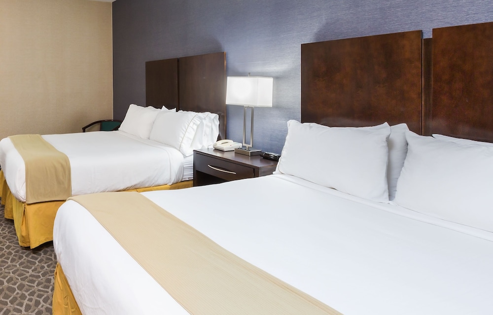 Holiday Inn Express Hotel Suites Mt. Holly, an IHG Hotel - Property Image 33