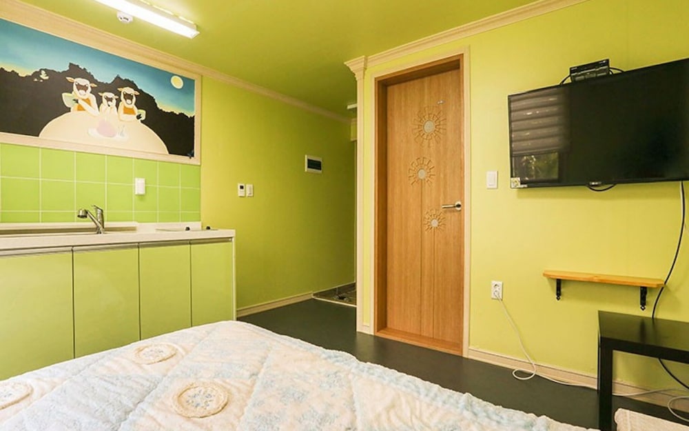 Gyeongju Twin Village Bed and Breakfast