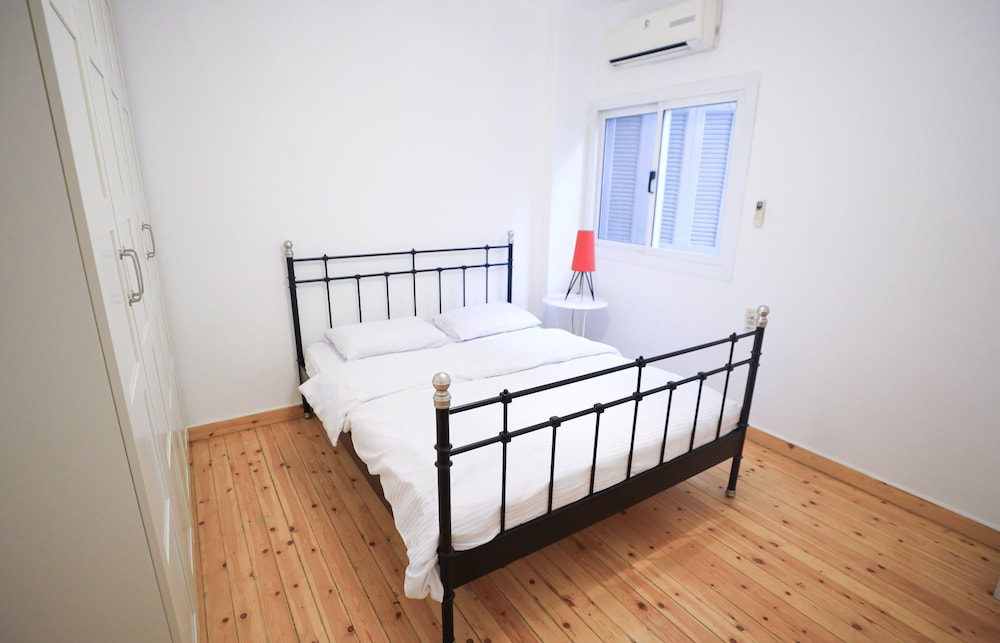 Ivory Petal Bliss 2BR Apt