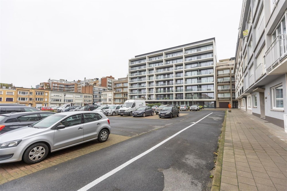 Spacious New-build Apartment With Large Terrace