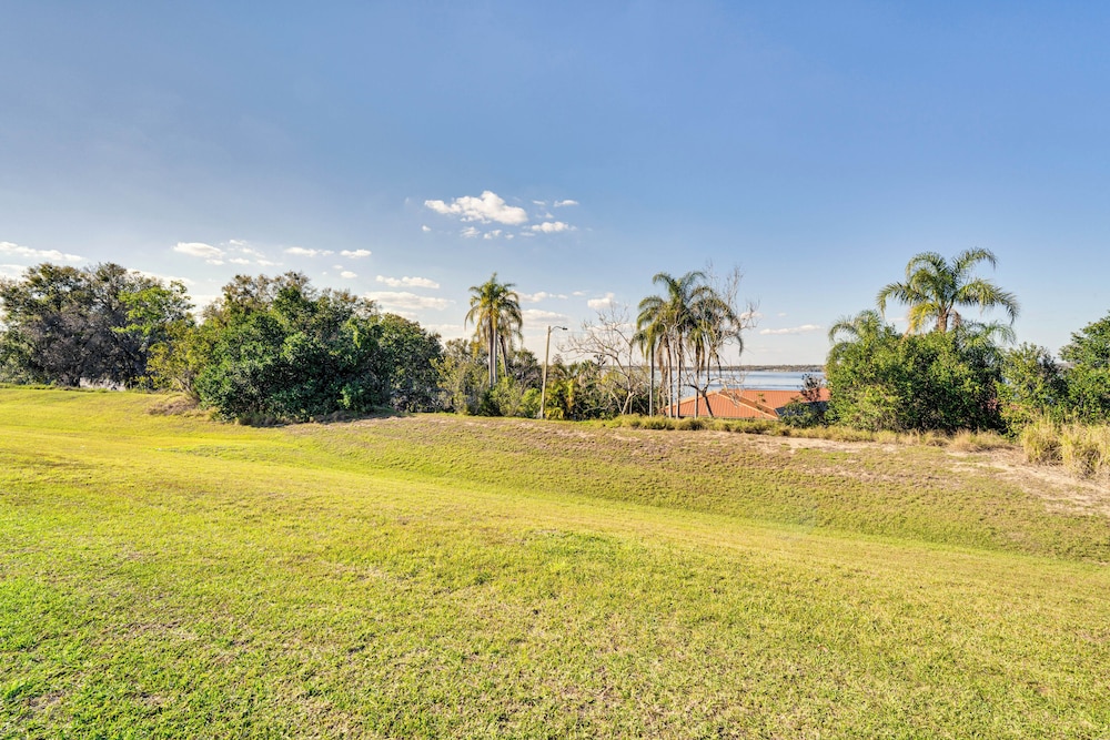 5 Mi to Dtwn Clermont: Family Home w/ Water Views!