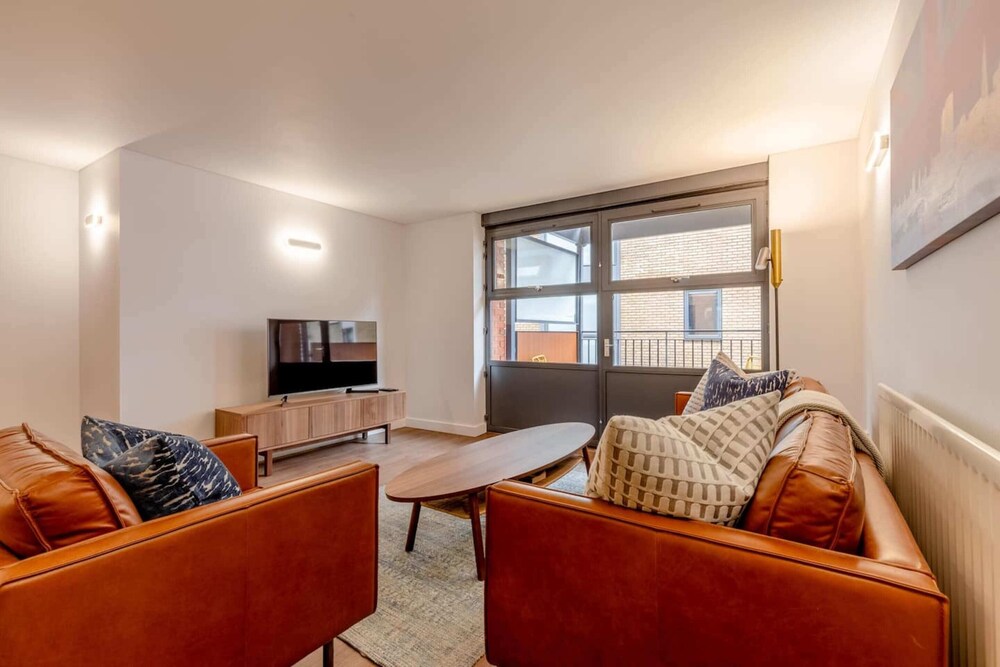 Modern And Spacious 2 Bedroom in Central London