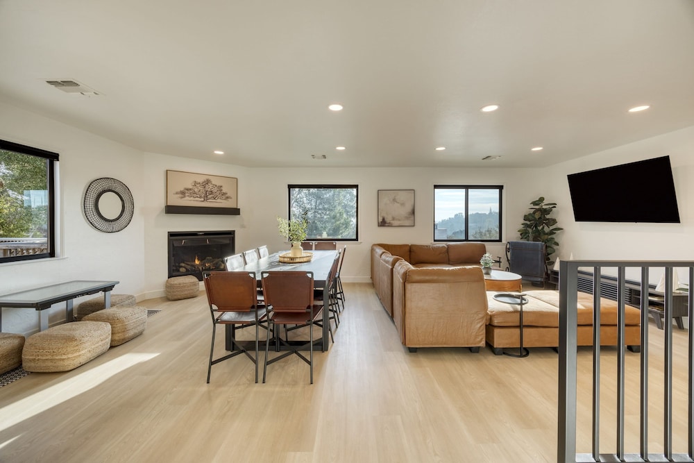 Terrace Hill Modern Paso Robles Escape Near Wineries Dining and Hot Springs