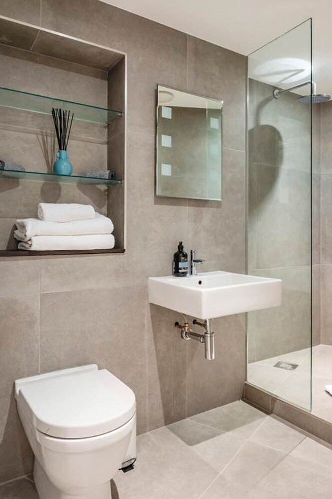 The Urban Minimalist- Notting Hill 2 Bed