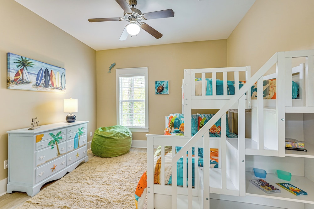 Poolside Fun + Ocean Strolls: Port St Joe Retreat!