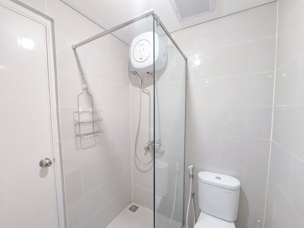 Serene And Comfort Living 3Br At Podomoro City Deli Medan Apartment