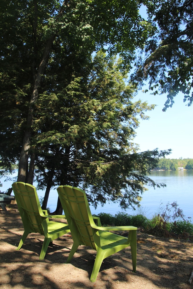Black Lake Cabins
