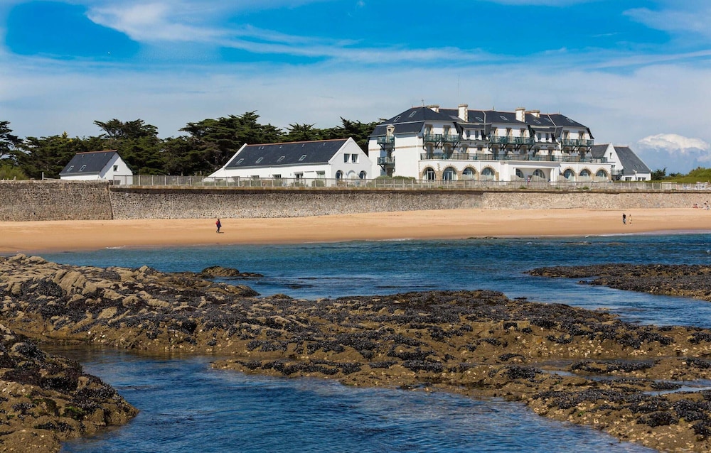 Coastal Stay Near Salt Marsh Trails