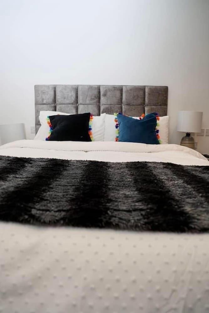Immaculate 3-bed Apartment Homes in London