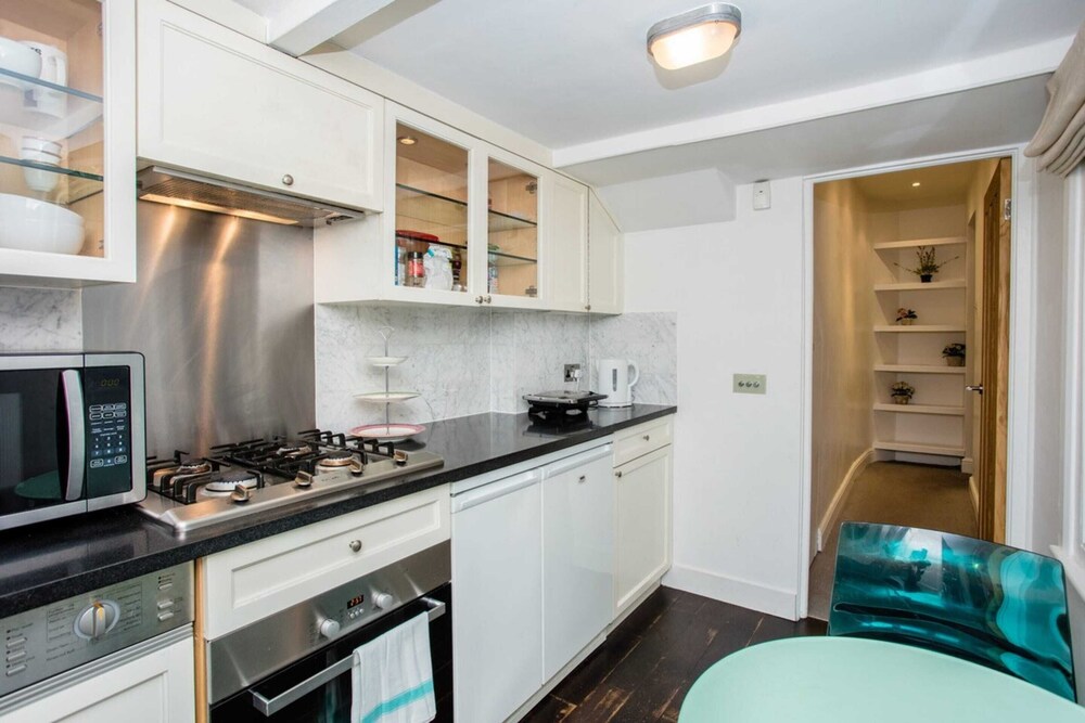 Cozy 1 Bedroom Apartment near Harrods, Knightsbridge