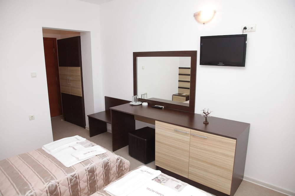 Hotel Zaara