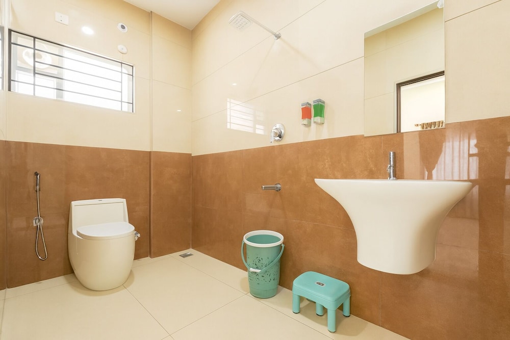 Savi Service Apartments