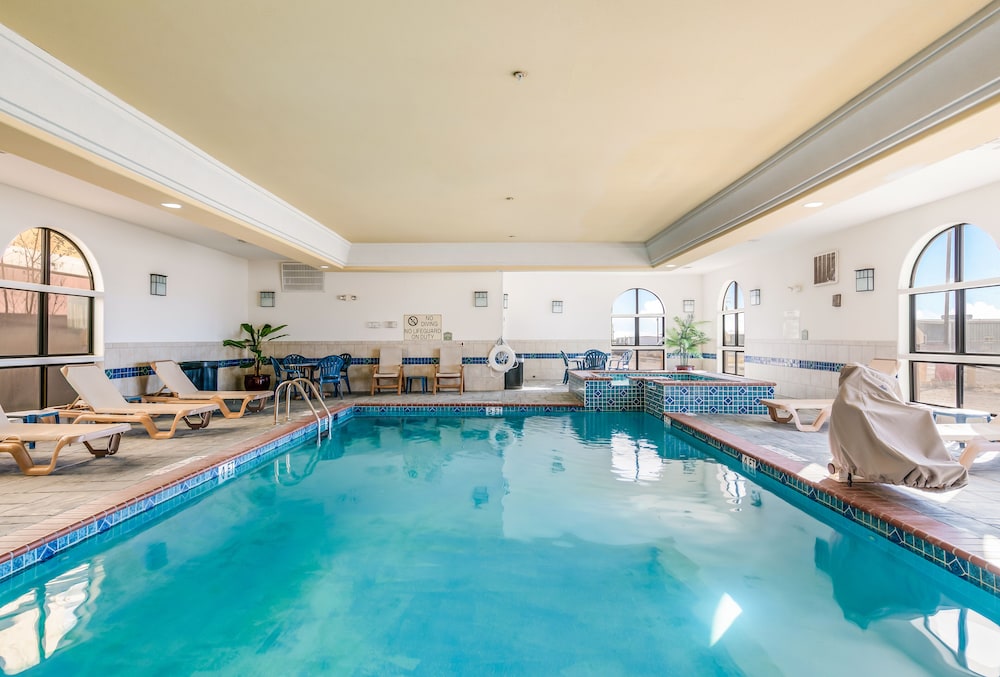 Fort Stockton Vacations - Comfort Suites Fort Stockton - Property Image 3