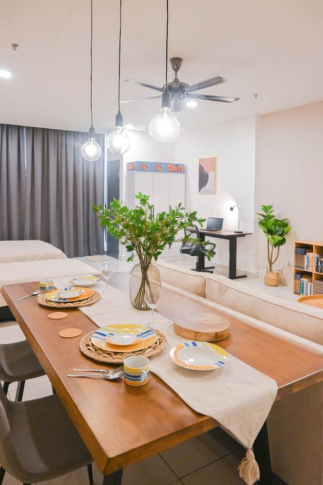 Luxstay Atria Sofo Suites Apartments