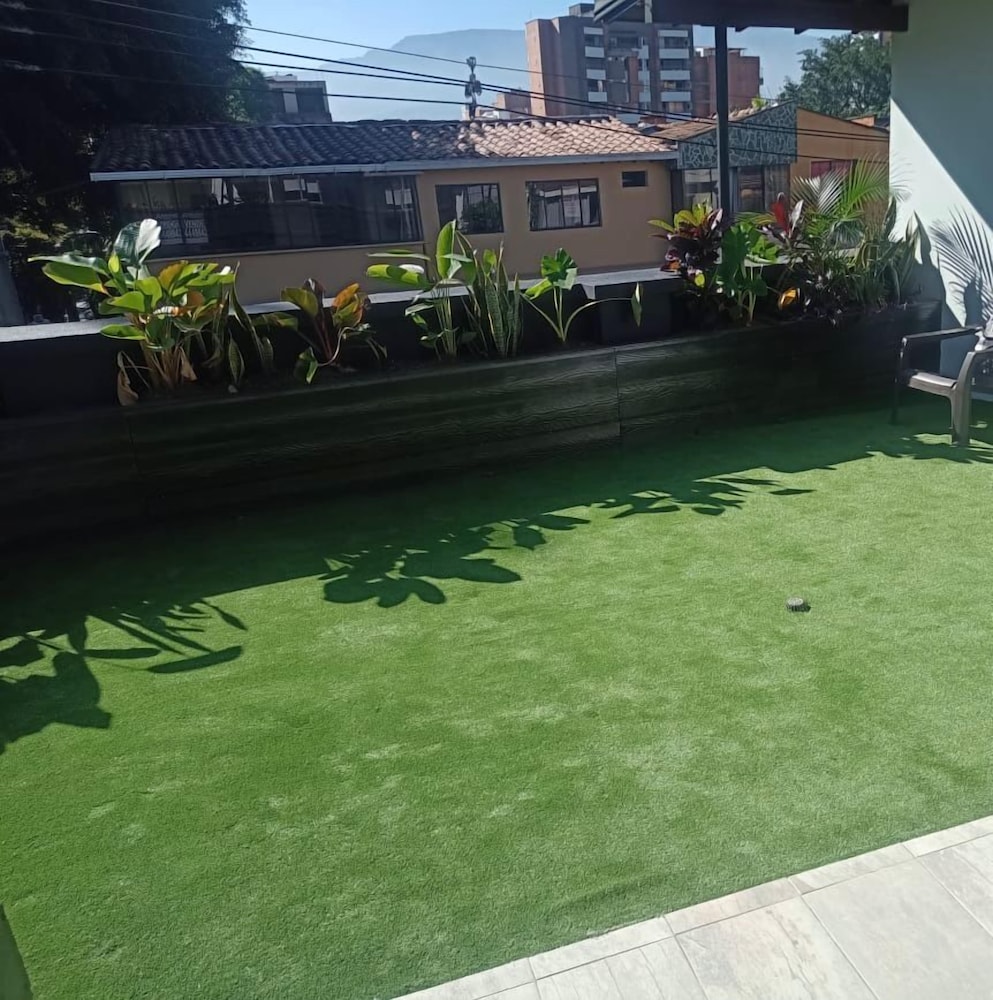 Alojamiento pet-friendly en Medellín, sector Laureles