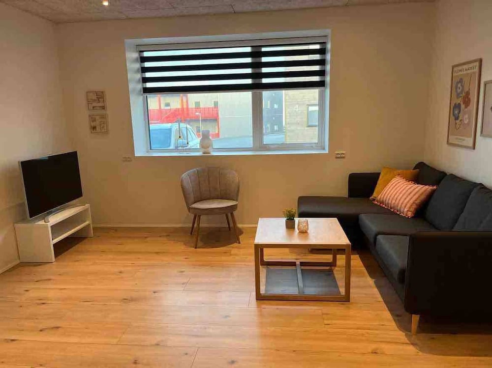 Cozy Ocean View Apartment in Hoyvík, Faroe Islands