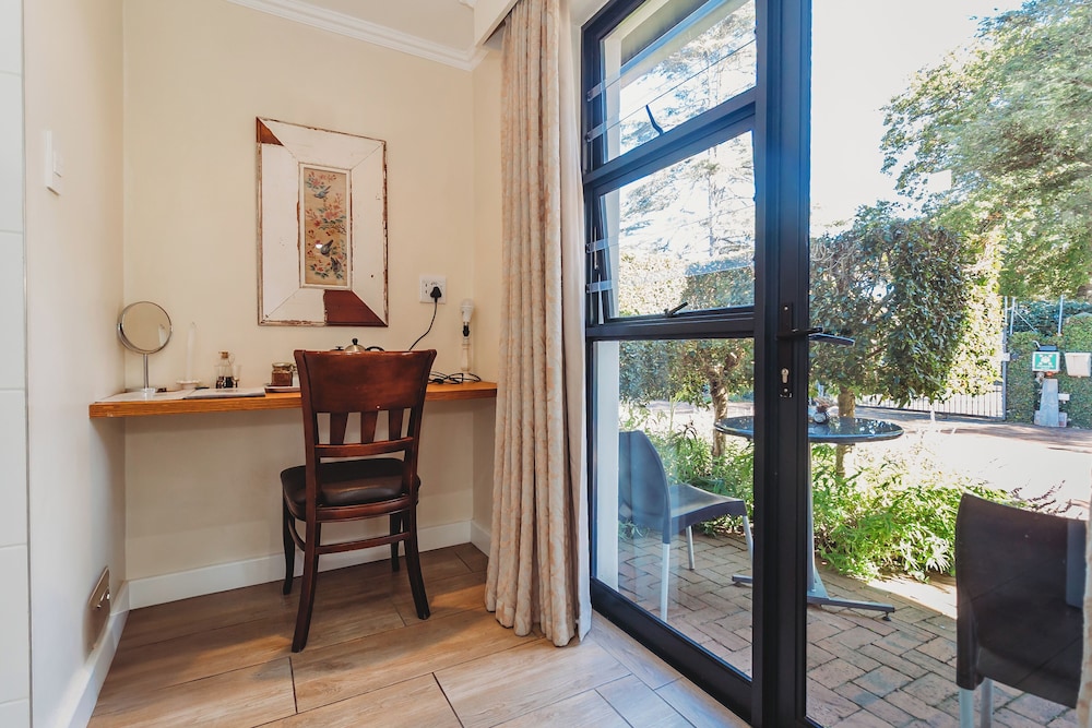 Acorn Guest House