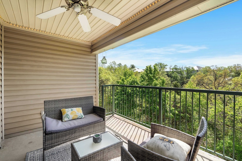 Peaceful Resort Condo Holiday Home for 6