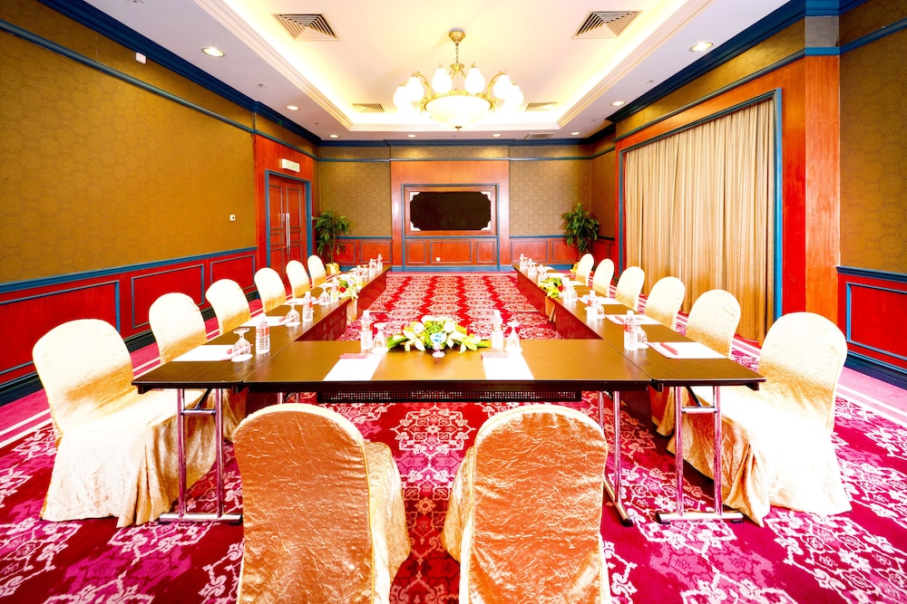 meeting & event spaces