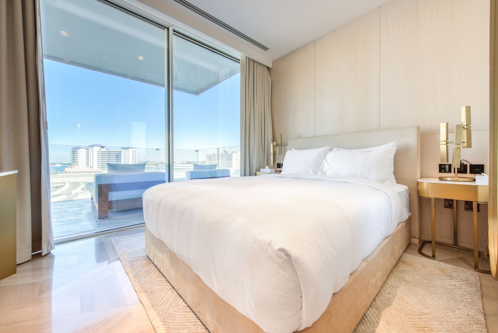 Five Palm Jumeirah Residences -Mint Stay