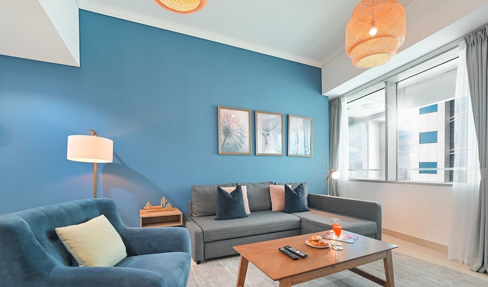 Fascinating Ocean Views in a One Bedroom