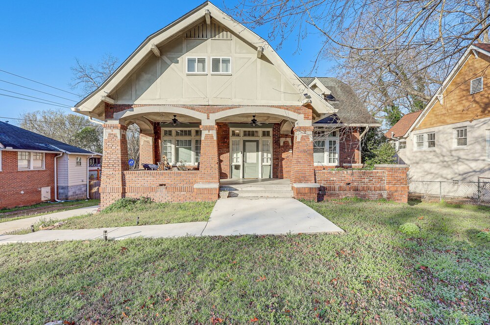 1 Mi to Dtwn: Pet-friendly Macon Home w/ Yard