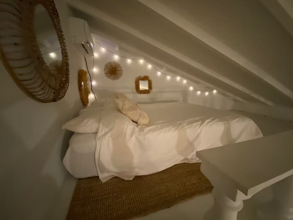 Palm Beach Vacaysuites - Bamboo Suite - Studio