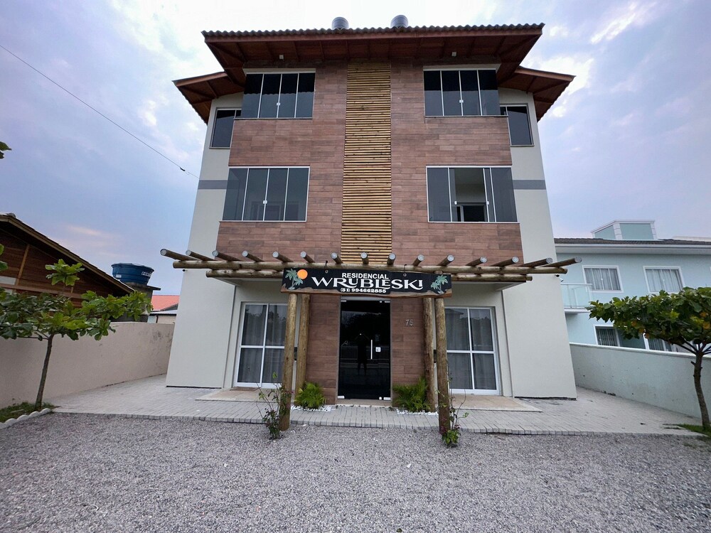 Apartamentos Pinheira